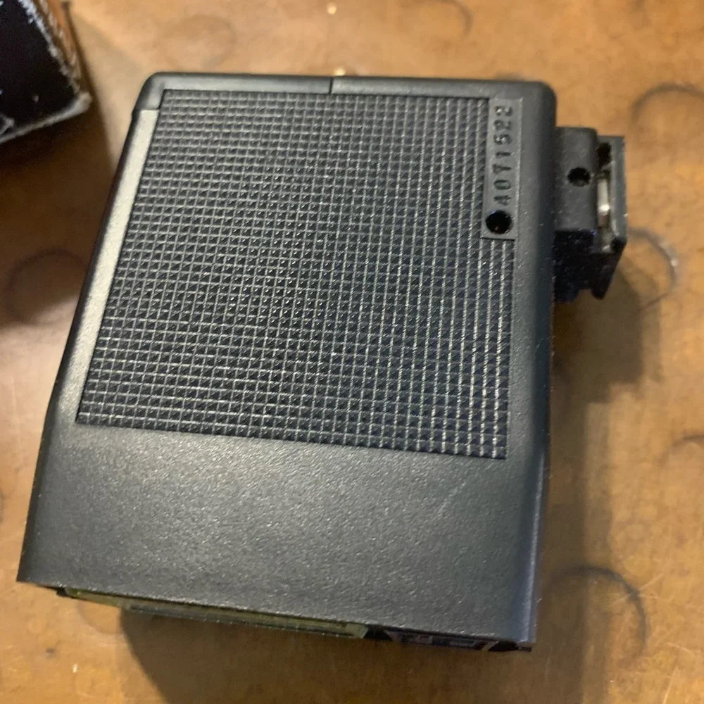 Vivitar electronic flash Model 102